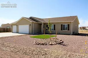 571 N Campbell Dr, Pueblo West, CO 81007 - Photo 27