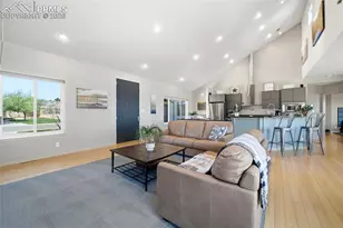 1529 Lynn Meadows Dr, Pueblo, CO 81005 - Photo 7