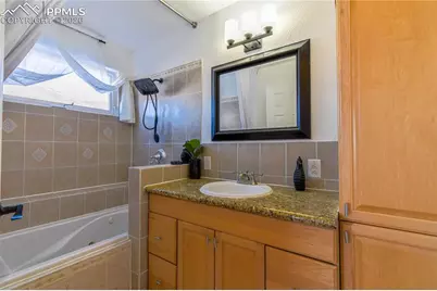 473 S Hook Court, Pueblo, CO 81007 - Photo 17