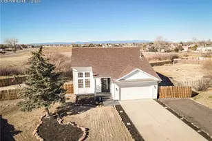 473 S Hook Ct, Pueblo, CO 81007 - Photo 3