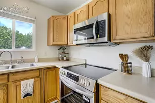 3743 Pronghorn Ln, Pueblo, CO 81005 - Photo 11