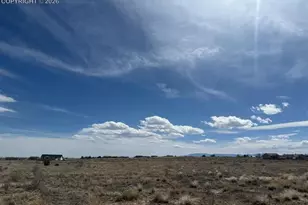 824 E Loma Dr, Pueblo, CO 81007 - Photo 1