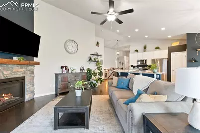 6484 Chaplin Drive, Colorado Springs, CO 80925 - Photo 9