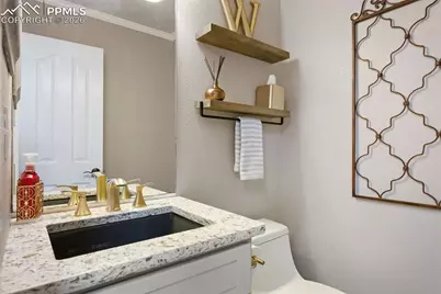 5531 Wells Fargo Drive, Colorado Springs, CO 80918 - Photo 41