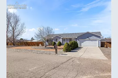 735 S Sterling Drive, Pueblo, CO 81007 - Photo 1
