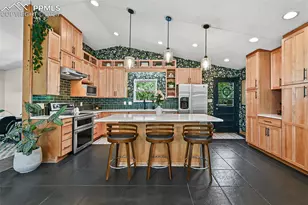 505 Silver Spring Cir, Colorado Springs, CO 80919 - Photo 3