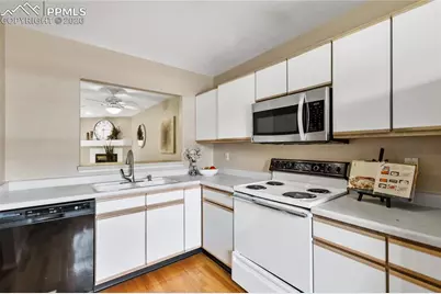 6208 Colony Circle, Colorado Springs, CO 80919 - Photo 17