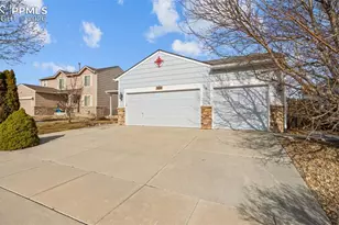 7558 Patina Ct, Colorado Springs, CO 80922 - Photo 3