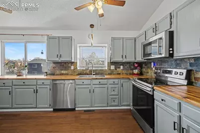 3925 Glendale Street, Colorado Springs, CO 80906 - Photo 3