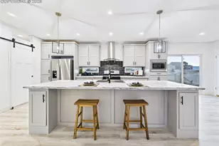 893 S Greenway Ave, Pueblo, CO 81007 - Photo 11