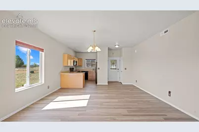 1133 E Ivanhoe Drive, Pueblo, CO 81007 - Photo 9
