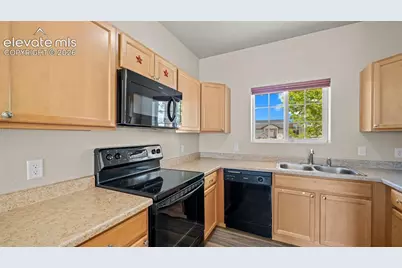 1133 E Ivanhoe Drive, Pueblo, CO 81007 - Photo 13