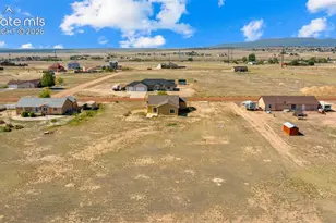 1133 E Ivanhoe Dr, Pueblo, CO 81007 - Photo 39