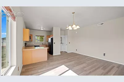 1133 E Ivanhoe Drive, Pueblo, CO 81007 - Photo 11