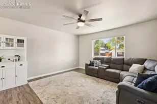 1214 Bowser Dr, Colorado Springs, CO 80909 - Photo 5