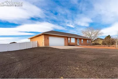 1152 E Ranch Drive, Pueblo West, CO 81007 - Photo 3