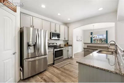 8458 Chasewood Loop, Colorado Springs, CO 80908 - Photo 3