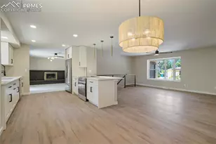 2215 Northglen Dr, Colorado Springs, CO 80909 - Photo 11