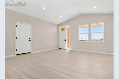 981 E Waverly Drive, Pueblo West, CO 81007 - Photo 5