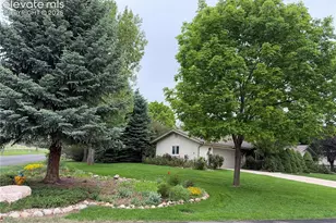 3020 Rockbrook Ln, Colorado Springs, CO 80904 - Photo 3