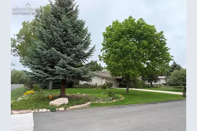 3020 Rockbrook Lane, Colorado Springs, CO 80904 - Photo 7