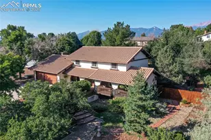 125 Sunbird Cliffs Ln, Colorado Springs, CO 80919 - Photo 3