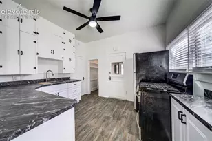 215 E Jefferson St, Colorado Springs, CO 80907 - Photo 9