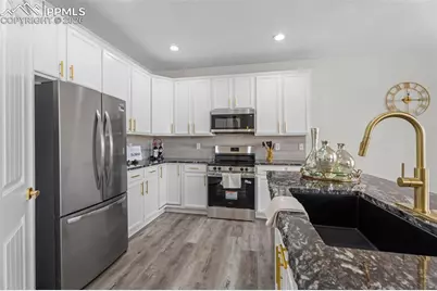 10050 Intrepid Way, Colorado Springs, CO 80925 - Photo 13