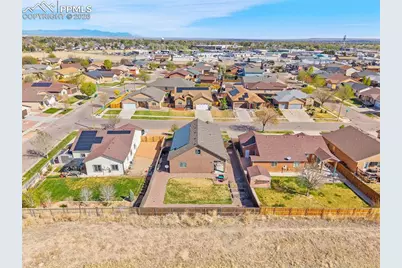 3012 Prairie Hawk Lane, Pueblo, CO 81005 - Photo 5