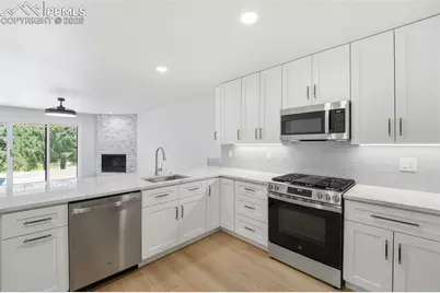 3710 Camels Ridge Lane, Colorado Springs, CO 80904 - Photo 11