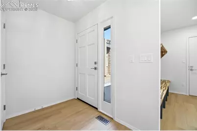 3710 Camels Ridge Lane, Colorado Springs, CO 80904 - Photo 9