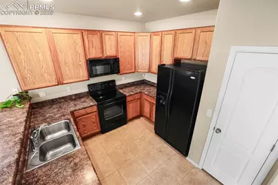 7716 Orange Sunset Drive, Colorado Springs, CO 80922 - Photo 9