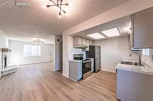 3064 Starlight Cir, Colorado Springs, CO 80916 - Photo 9