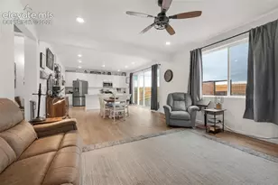 2501 Bella Terra Dr, Pueblo, CO 81001 - Photo 5