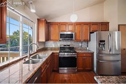 780 Bayfield Drive, Colorado Springs, CO 80906 - Photo 11