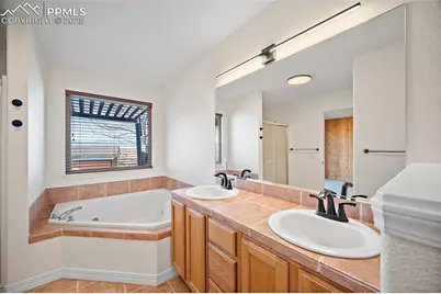 313 S Montecito Drive, Pueblo, CO 81007 - Photo 19