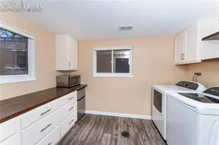 921 Valley Rd, Colorado Springs, CO 80904 - Photo 17