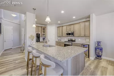 9093 Peaceful Valley Road, Colorado Springs, CO 80925 - Photo 7