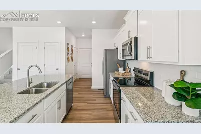 6122 Alpine Ridge Drive, Colorado Springs, CO 80925 - Photo 9