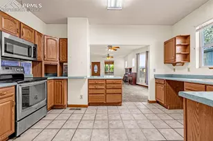 416 W Platte Ave, Colorado Springs, CO 80905 - Photo 7