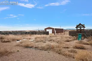 1313 N Blue Lake Ln, Pueblo, CO 81007 - Photo 27