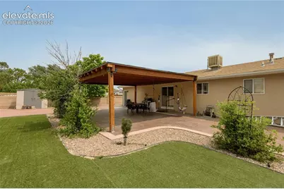267 S Dacona Drive, Pueblo, CO 81007 - Photo 3