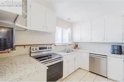 3705 Windsor Avenue, Colorado Springs, CO 80907 - Photo 11