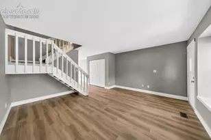 6737 Mountain Top Ln, Colorado Springs, CO 80919 - Photo 3