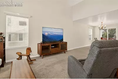 3361 Chestnut Glen Lane, Colorado Springs, CO 80918 - Photo 7