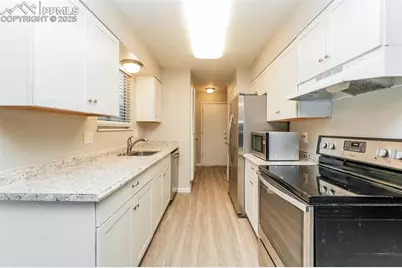 1068 Keith Drive, Colorado Springs, CO 80916 - Photo 7