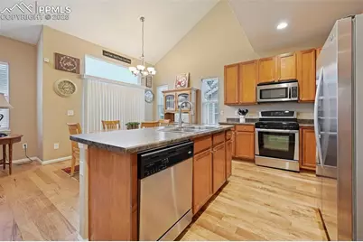 7827 Briarthorn Lane, Colorado Springs, CO 80927 - Photo 5