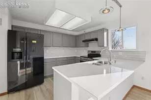 4815 Saddle Ridge Dr, Colorado Springs, CO 80922 - Photo 11