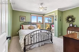 12360 Mesa View Rd, Larkspur, CO 80118 - Photo 21
