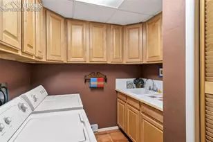 12360 Mesa View Rd, Larkspur, CO 80118 - Photo 23